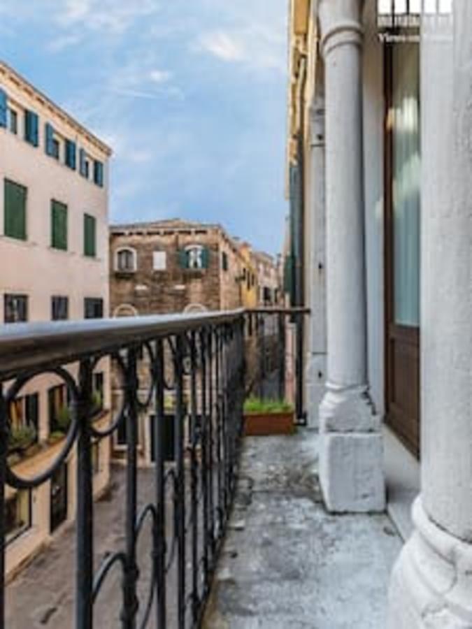 Ca' Grassi 2 Charming Balcony Apartment Venice Exterior photo