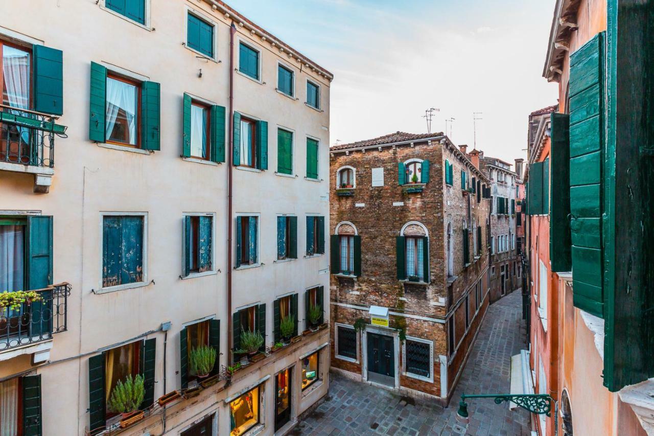 Ca' Grassi 2 Charming Balcony Apartment Venice Exterior photo